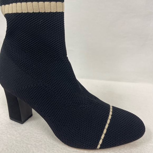 Tabitha Simmons Black Knit Stretch Comfort Anna Almond Toe Block Heels 8 NWT - Picture 5 of 12